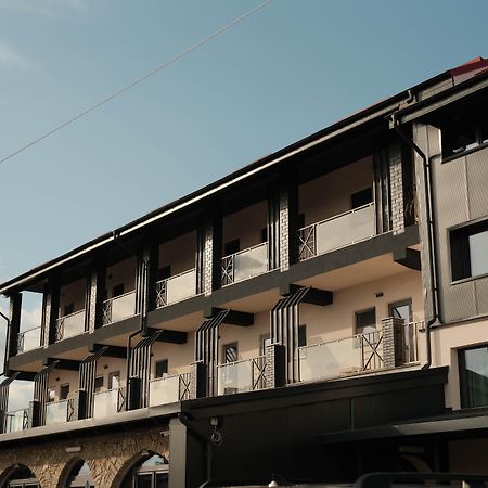 Hanul Ursilor Targu Neamt Exterior photo